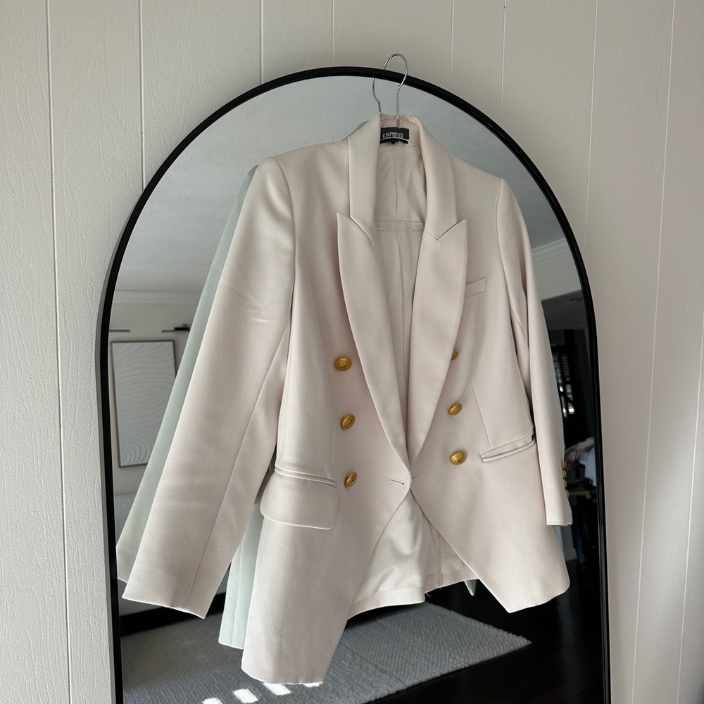 Express Cream Blazer with Gold Buttons